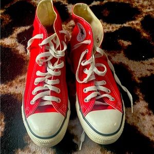 High top red converse | Size 9 in women